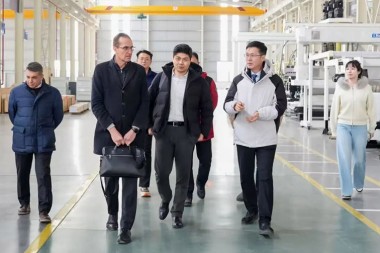 Cooperare pentru dezvoltare, colaborare globală – CEO-ul Piovan Global vizitează Jwell Machinery